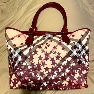 Authentic Burberry Patent Leather Nova Printer Stars Coated Canvas Medium Tote